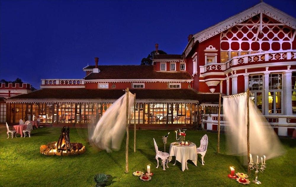 Welcomheritage Fernhills Royal Palace Ooty Bagian luar foto